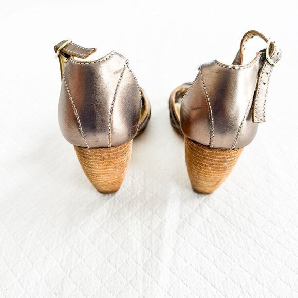 Seychelles Women's Chirp Espadrille Slingback Peep Toe Metallic Heel SIze 8 - Picture 3 of 4